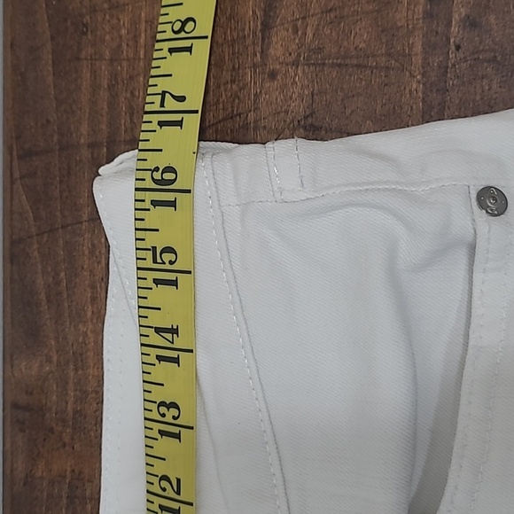 AG Adriana Goldschmied Jeans Women's sz 29R White Mid Rise Distressed Crop Jean - Picture 8 of 10